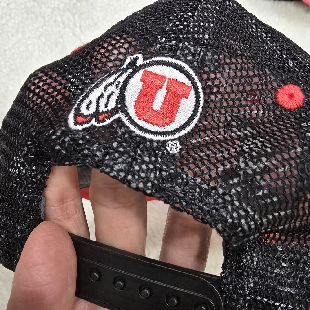 Under Armour Utah Utes Trucker Hat Snapback Cap Red Black Iso-Chill OSFA NCAA - Picture 4 of 8